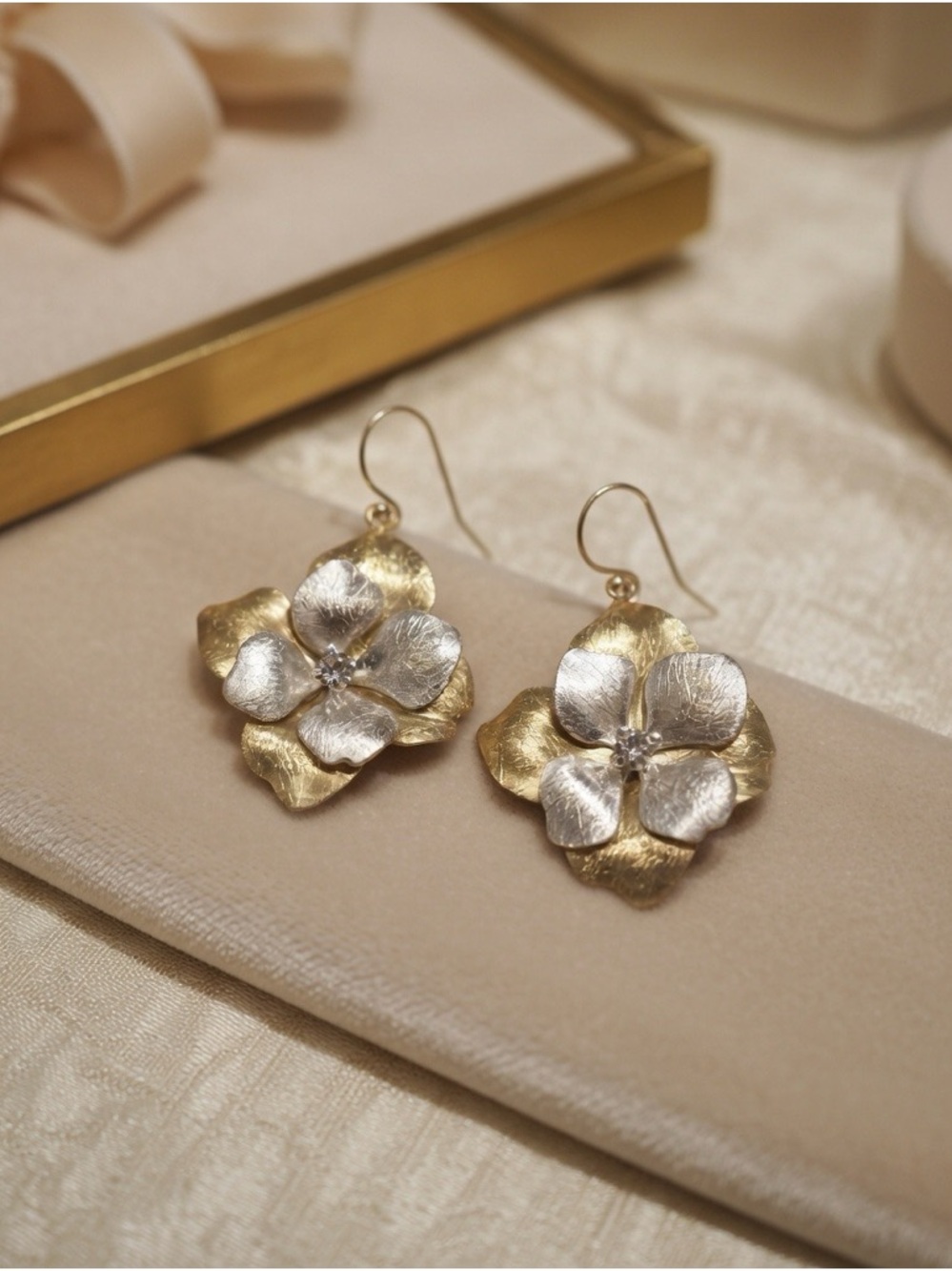 Two Tone Gold Silver Flower Dangle Earrings Rhinestone Center Floral Statement